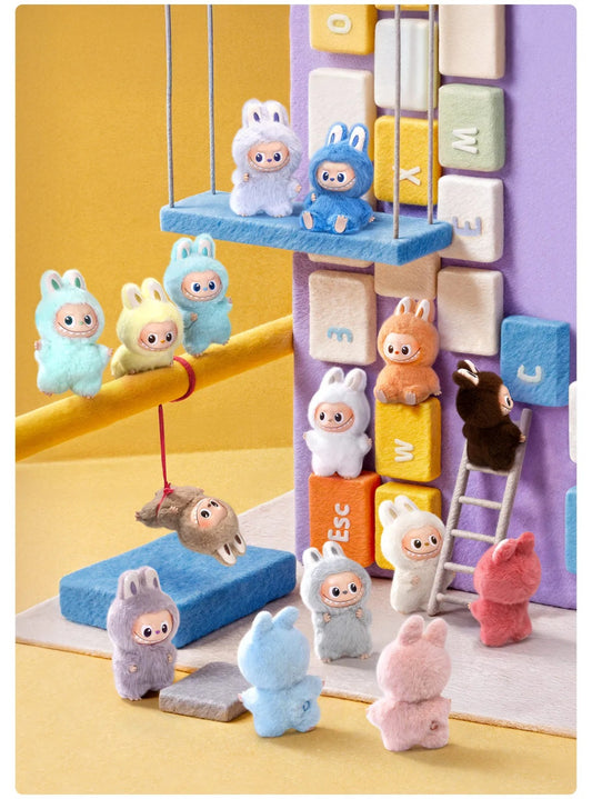 Popmart Labubu Pin for Love Series Blind Box Showcase (1)